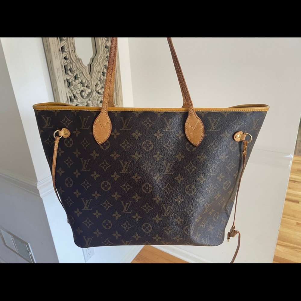 Louis Vuitton Neverfull MM & Wallet